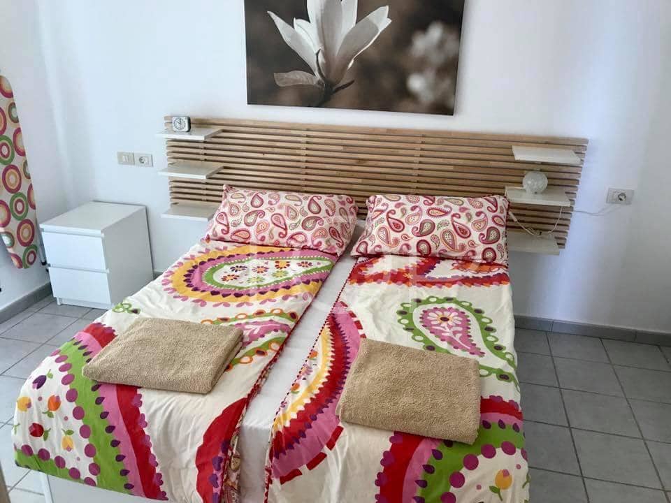 2 soveværelse Lejlighed til salg i Costa del Silencio med swimmingpool - € 449.500 (Ref: 7673312)