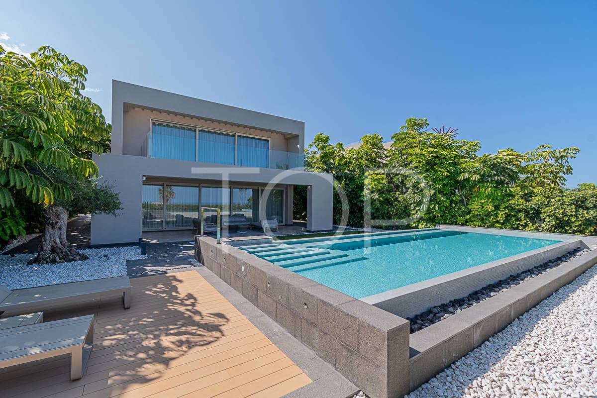 4 soveværelse Byhus til salg i La Caleta Adeje med swimmingpool garage - € 4.300.000 (Ref: 7673322)