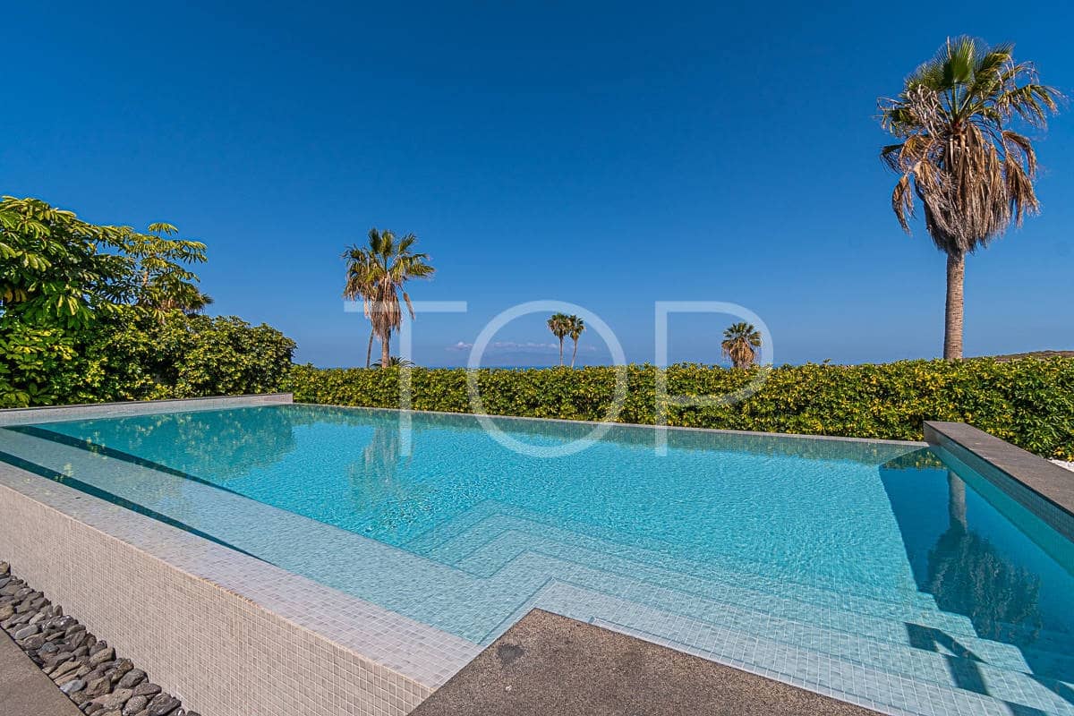 4 soveværelse Byhus til salg i La Caleta Adeje med swimmingpool garage - € 4.300.000 (Ref: 7673322)