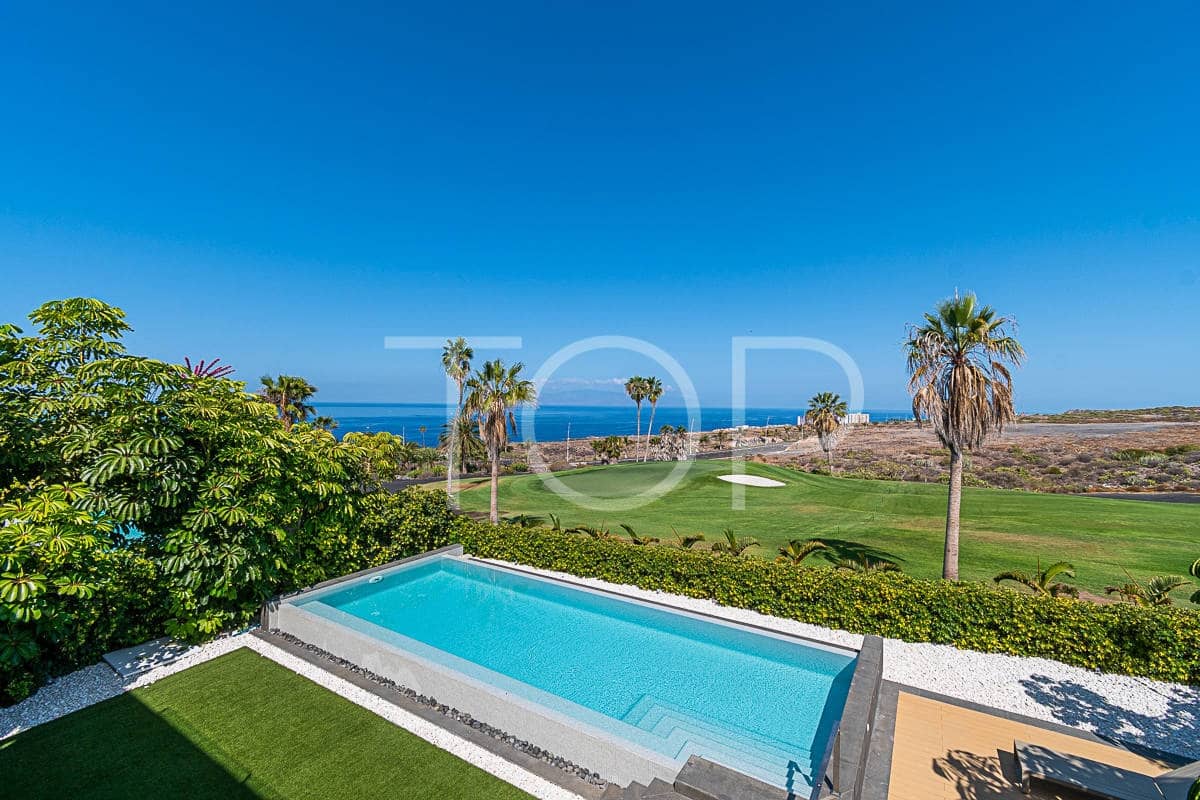 4 soveværelse Byhus til salg i La Caleta Adeje med swimmingpool garage - € 4.300.000 (Ref: 7673322)