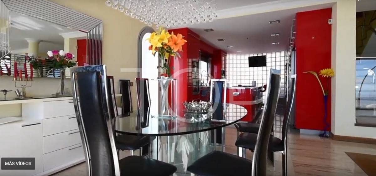 6 soveværelse Byhus til salg i Costa Adeje med swimmingpool - € 2.800.000 (Ref: 7673331)