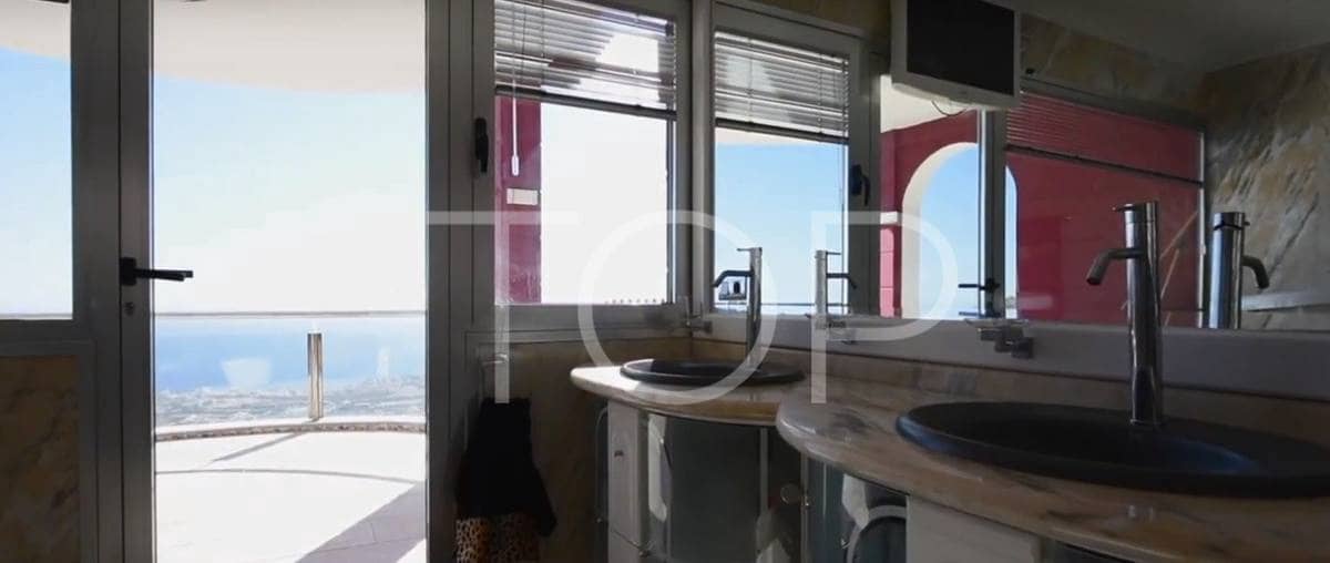 6 soveværelse Byhus til salg i Costa Adeje med swimmingpool - € 2.800.000 (Ref: 7673331)