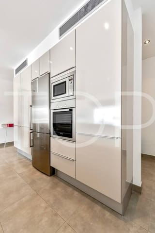 2 sovrum Lägenhet till salu i La Caleta Adeje, Adeje med pool garage - 1 295 000 € (Ref: 7673358)