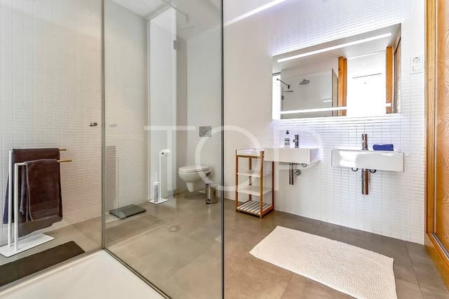 2 sovrum Lägenhet till salu i La Caleta Adeje, Adeje med pool garage - 1 295 000 € (Ref: 7673358)