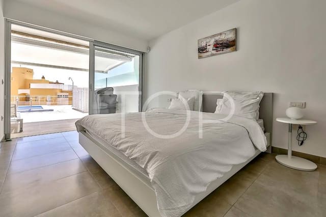 2 sovrum Lägenhet till salu i La Caleta Adeje, Adeje med pool garage - 1 295 000 € (Ref: 7673358)