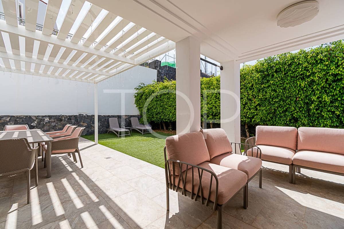 2 sypialnia Mieszkanie na sprzedaż w La Caleta Adeje z basenem garażem - 949 000 € (Ref: 7723798)