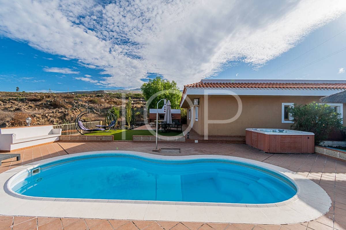 3 bedroom Finca/Country House for sale in Los Menores with pool - € 1,011,000 (Ref: 7773143)