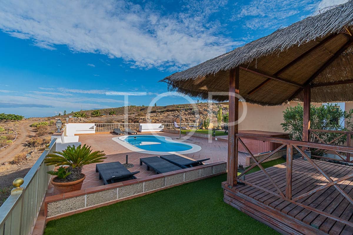 3 bedroom Finca/Country House for sale in Los Menores with pool - € 1,011,000 (Ref: 7773143)