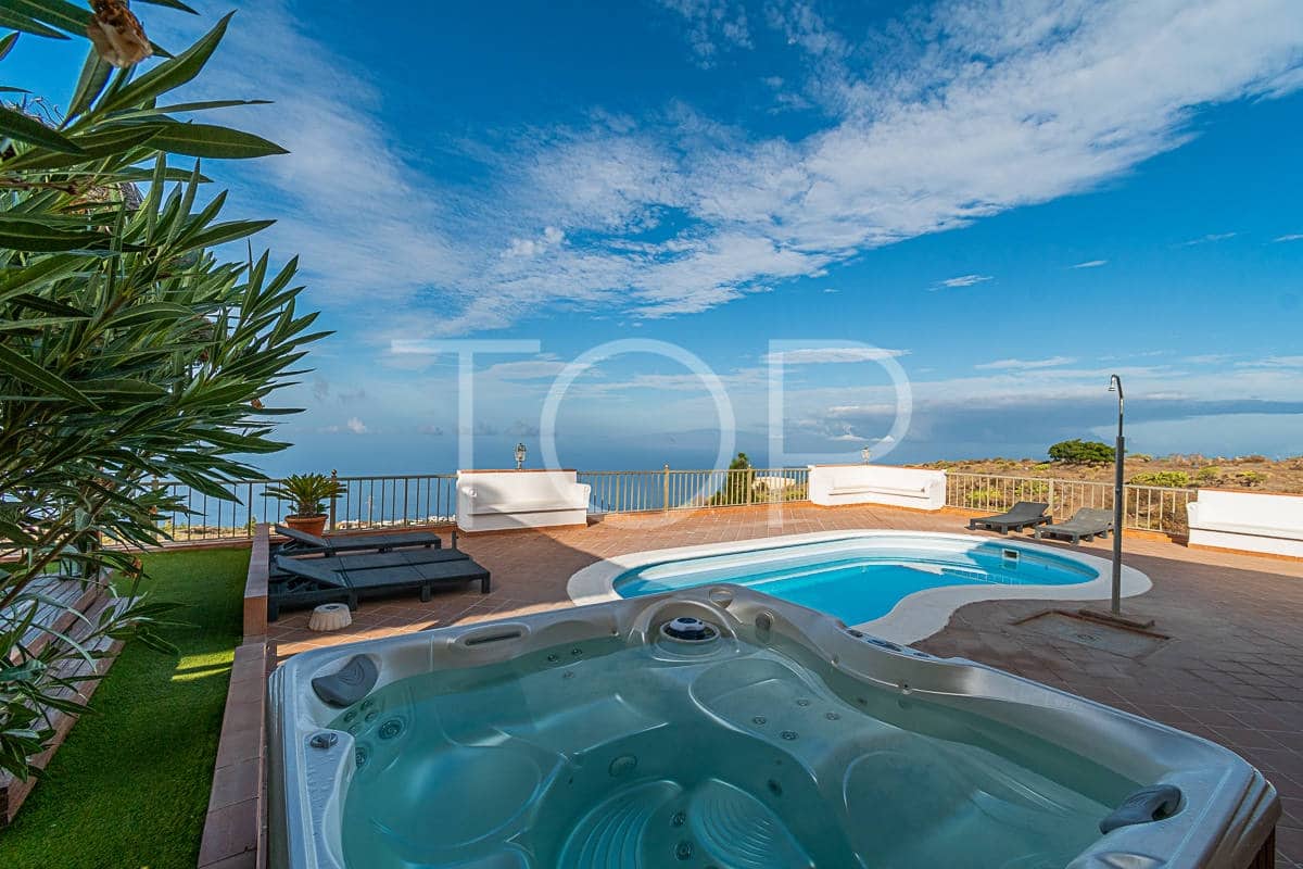 3 bedroom Finca/Country House for sale in Los Menores with pool - € 1,011,000 (Ref: 7773143)