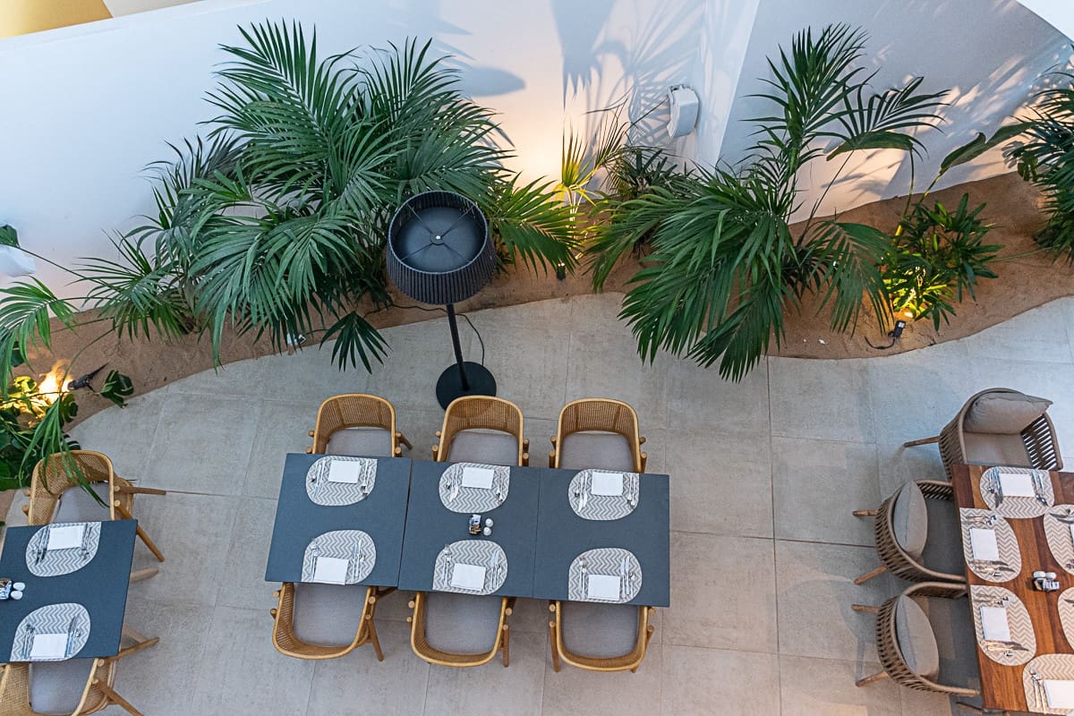 2 makuuhuone Asunto myytävänä paikassa Playa del Duque mukana uima-altaan - 1 200 000 € (Ref: 7795520)