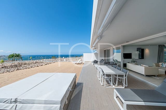 2 chambre Appartement à vendre à Playa del Duque, Adeje avec piscine - 1 200 000 € (Ref: 7795520)