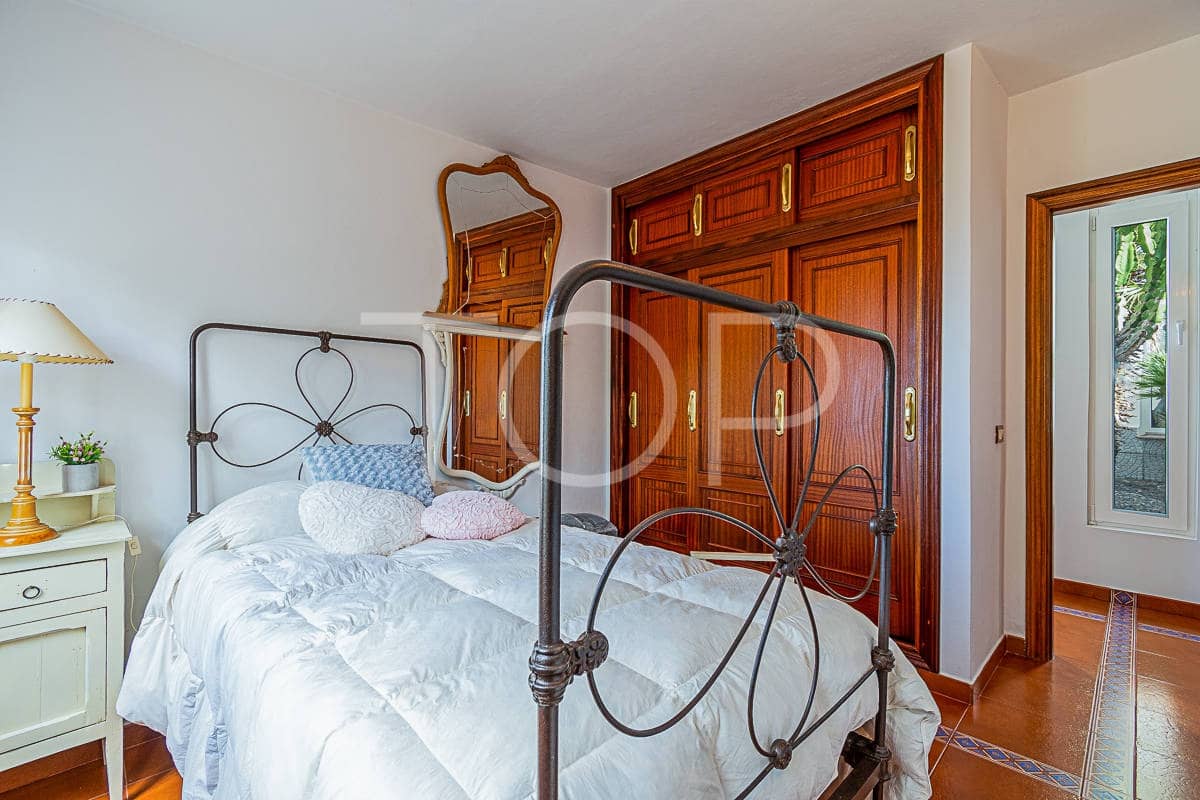 5 soveværelse Finca/Landehus til salg i Santiago del Teide med garage - € 1.000.000 (Ref: 7796739)