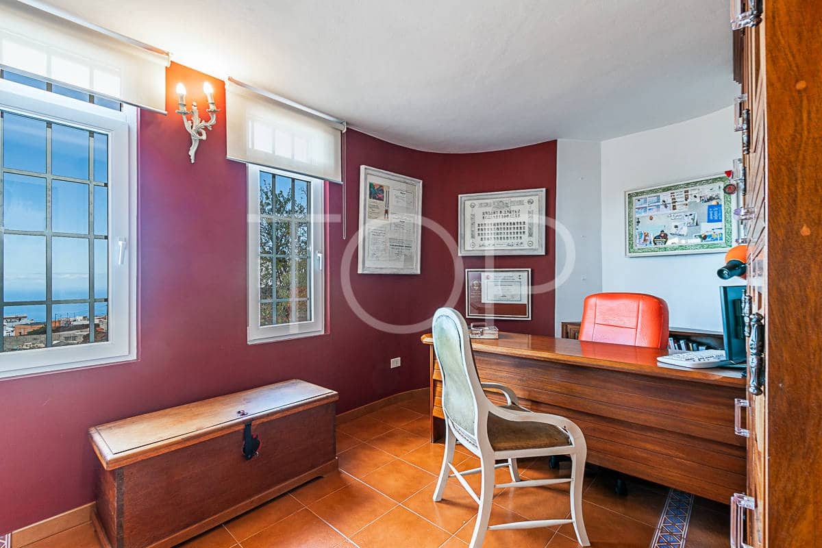 5 soveværelse Finca/Landehus til salg i Santiago del Teide med garage - € 1.000.000 (Ref: 7796739)