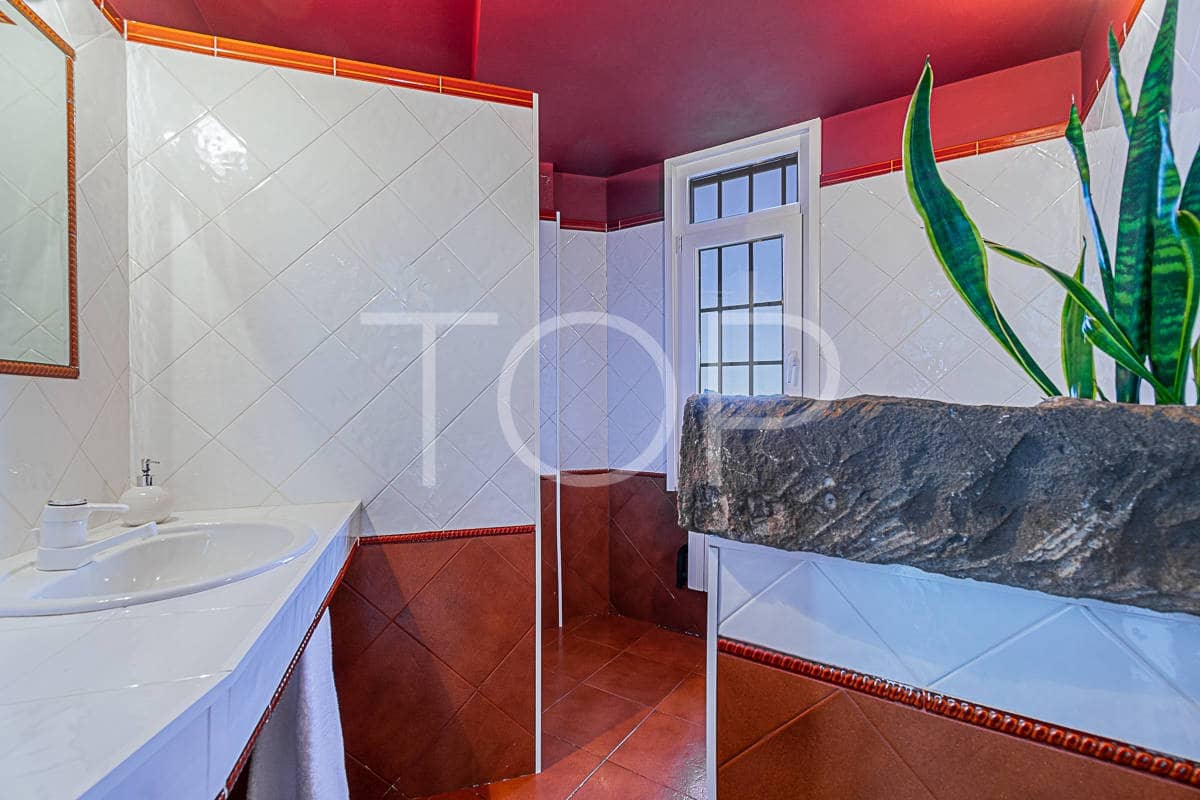 5 soveværelse Finca/Landehus til salg i Santiago del Teide med garage - € 1.000.000 (Ref: 7796739)