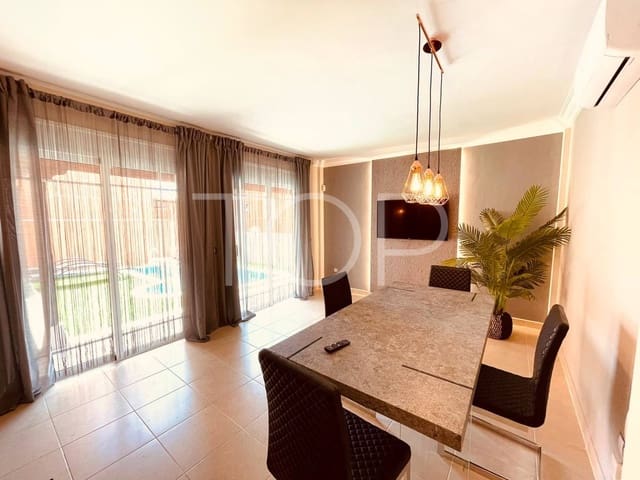 4 soveværelse Villa til salg i Los Cristianos, Arona med swimmingpool garage - € 795.000 (Ref: 7912174)