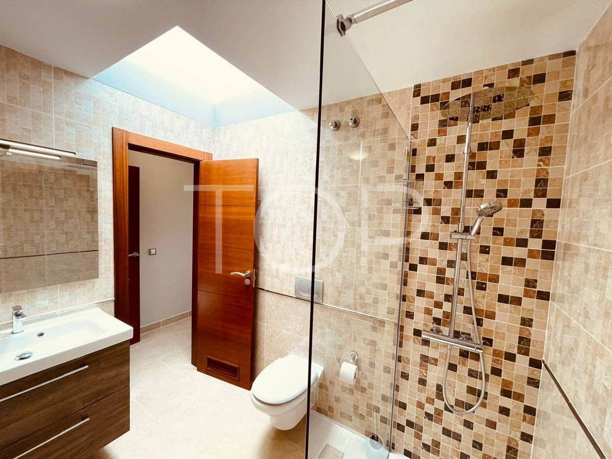 4 chambre Villa/Maison à vendre à Los Cristianos avec piscine garage - 795 000 € (Ref: 7912174)