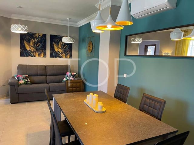 4 soveværelse Villa til salg i Los Cristianos, Arona med garage - € 775.000 (Ref: 7936425)