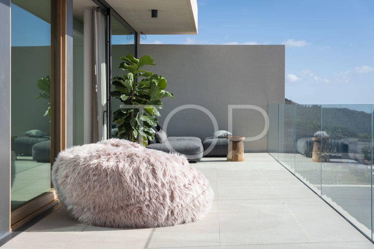 3 soveværelse Villa til salg i Costa Adeje med swimmingpool garage - € 2.500.000 (Ref: 7947705)