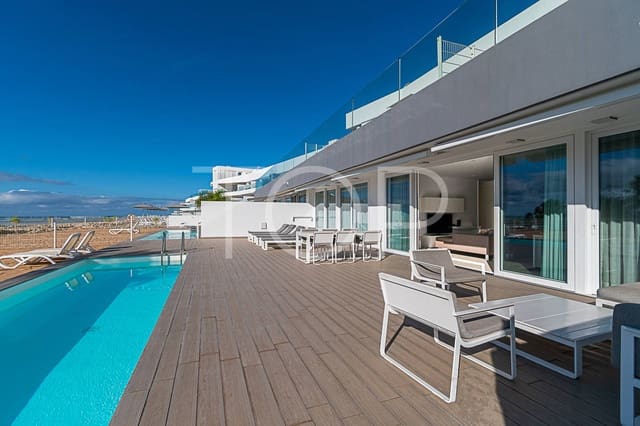 3 soverom Leilighet til salgs i Playa del Duque, Adeje med svømmebasseng garasje - € 1 350 000 (Ref: 7992457)