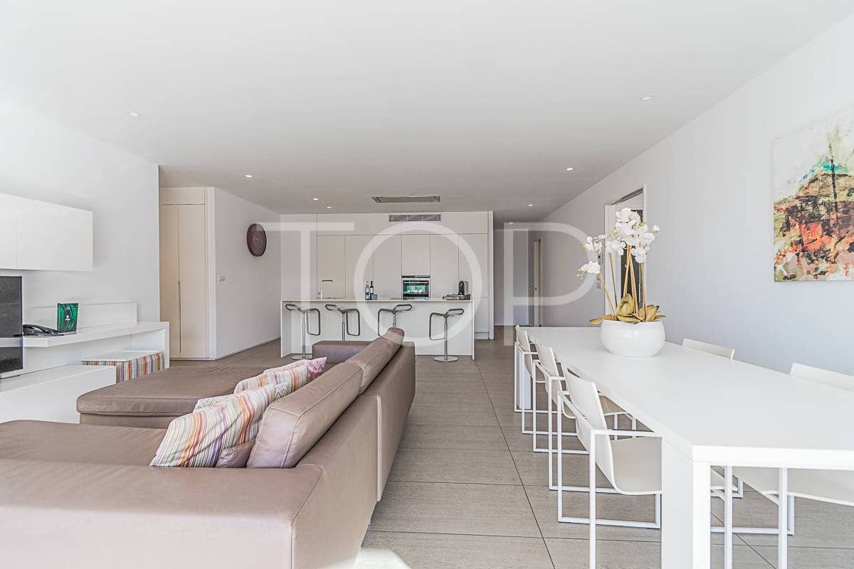 3 soveværelse Lejlighed til salg i Playa del Duque med swimmingpool garage - € 1.350.000 (Ref: 7992457)