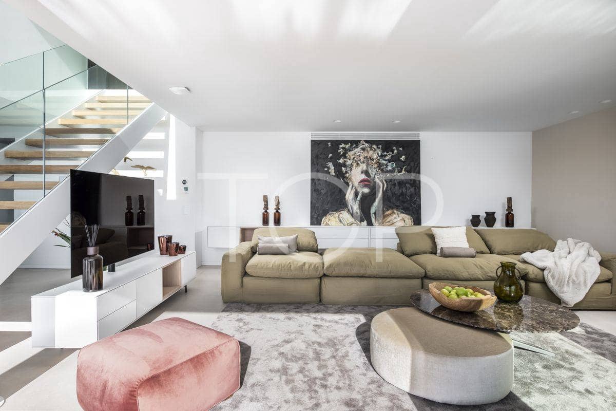 4 sypialnia Willa na sprzedaż w Costa Adeje z basenem garażem - 2 100 000 € (Ref: 8024124)