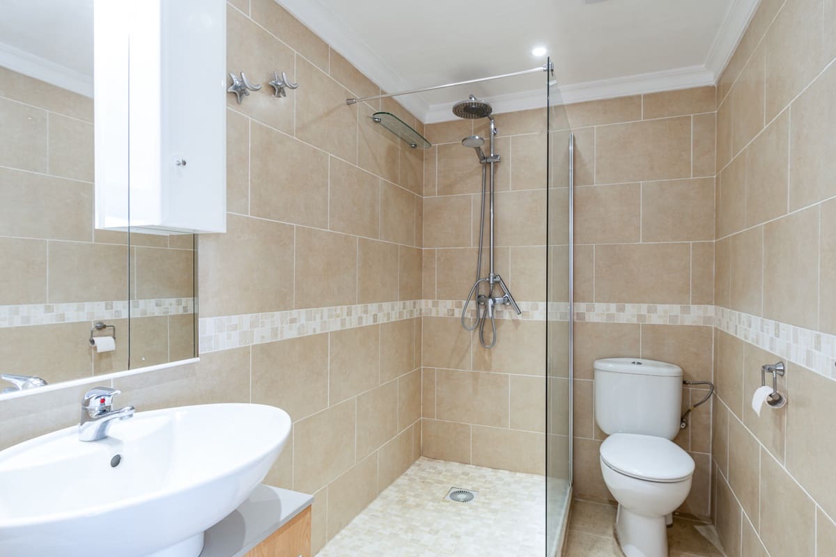 6 soveværelse Finca/Landehus til salg i Adeje med swimmingpool garage - € 1.595.000 (Ref: 8103183)