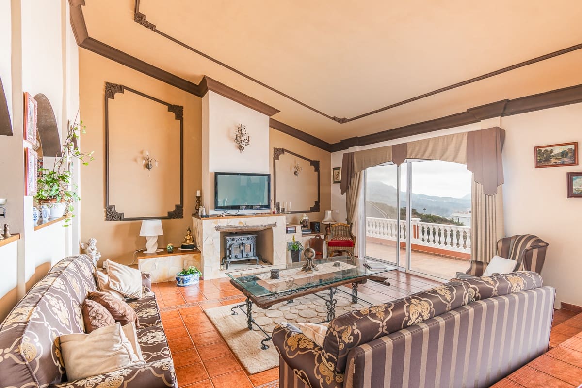 6 soveværelse Finca/Landehus til salg i Adeje med swimmingpool garage - € 1.595.000 (Ref: 8103183)