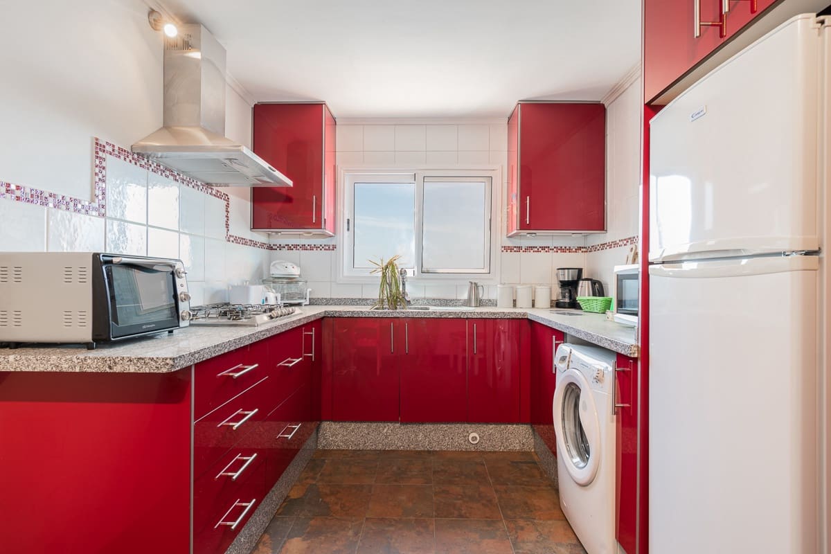 6 soveværelse Finca/Landehus til salg i Adeje med swimmingpool garage - € 1.595.000 (Ref: 8103183)