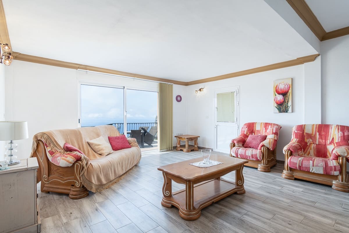 6 soveværelse Finca/Landehus til salg i Adeje med swimmingpool garage - € 1.595.000 (Ref: 8103183)