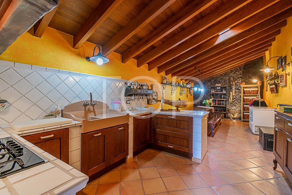 2 slaapkamer Huis te koop in La Esperanza met garage - € 737.000 (Ref: 8161023)