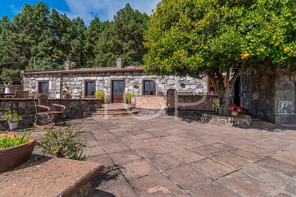 2 slaapkamer Huis te koop in La Esperanza met garage - € 737.000 (Ref: 8161023)