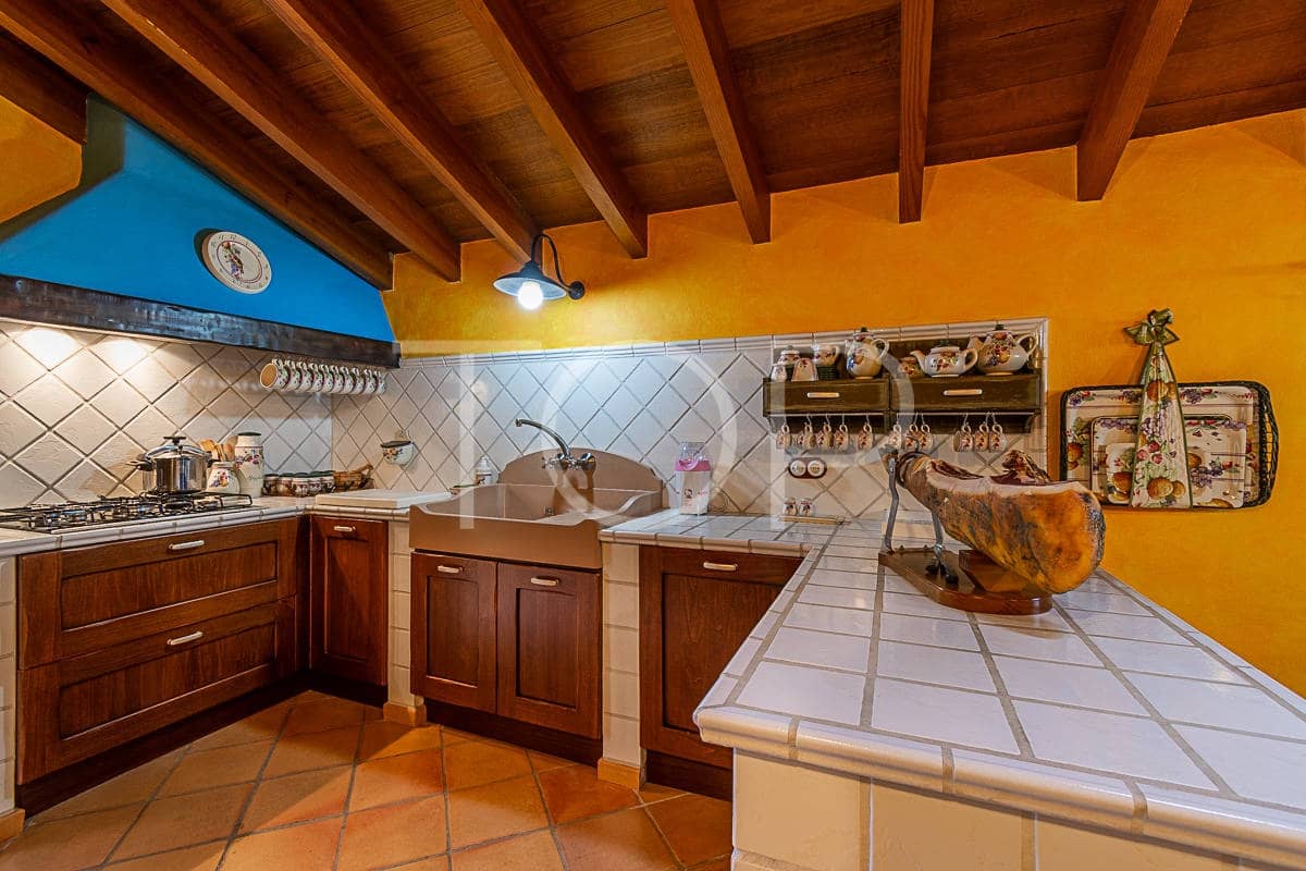 2 slaapkamer Huis te koop in La Esperanza met garage - € 737.000 (Ref: 8161023)