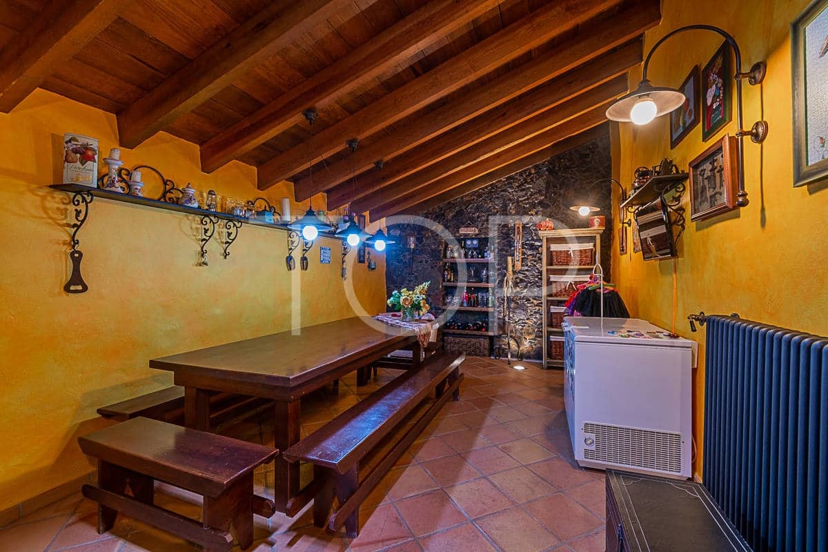 2 slaapkamer Huis te koop in La Esperanza met garage - € 737.000 (Ref: 8161023)