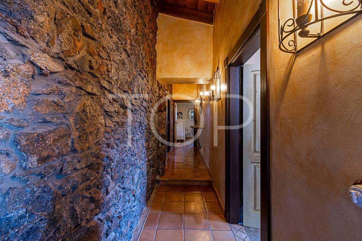 2 slaapkamer Huis te koop in La Esperanza met garage - € 737.000 (Ref: 8161023)