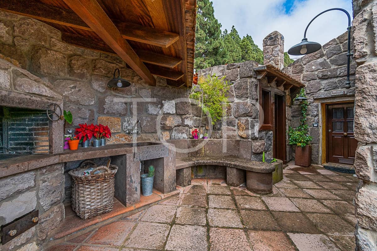 2 slaapkamer Huis te koop in La Esperanza met garage - € 737.000 (Ref: 8161023)