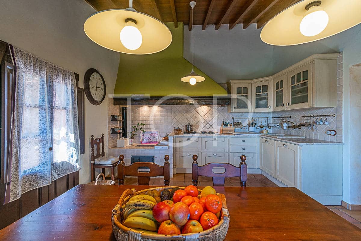 2 slaapkamer Huis te koop in La Esperanza met garage - € 737.000 (Ref: 8161023)