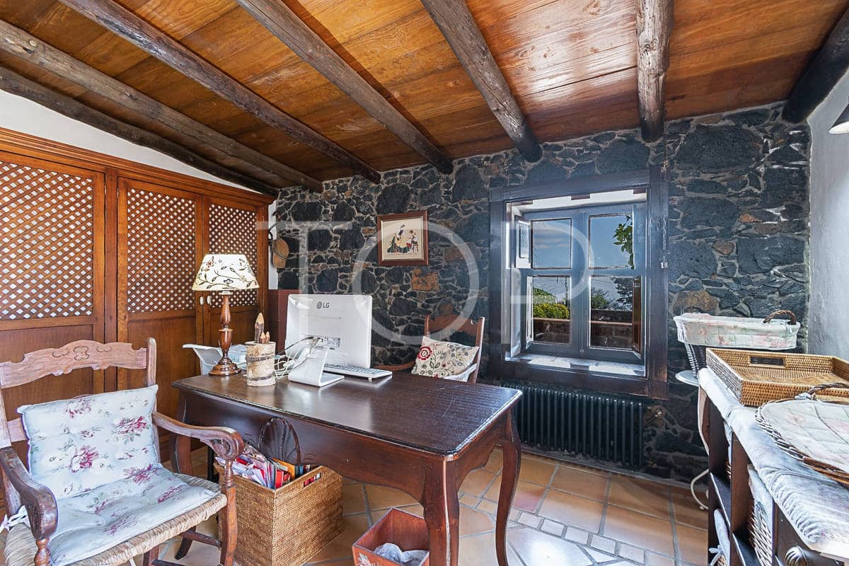 2 slaapkamer Huis te koop in La Esperanza met garage - € 737.000 (Ref: 8161023)