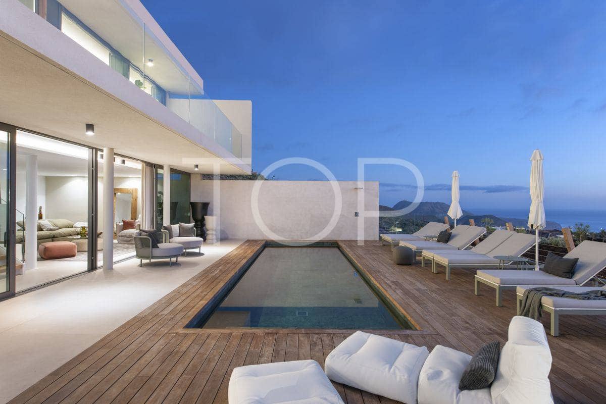 4 soveværelse Villa til salg i Costa Adeje med swimmingpool garage - € 1.900.000 (Ref: 8208826)