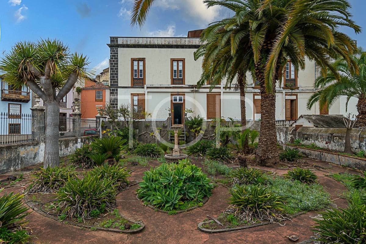 26 slaapkamer Huis te koop in La Orotava met garage - € 1.650.000 (Ref: 8217395)