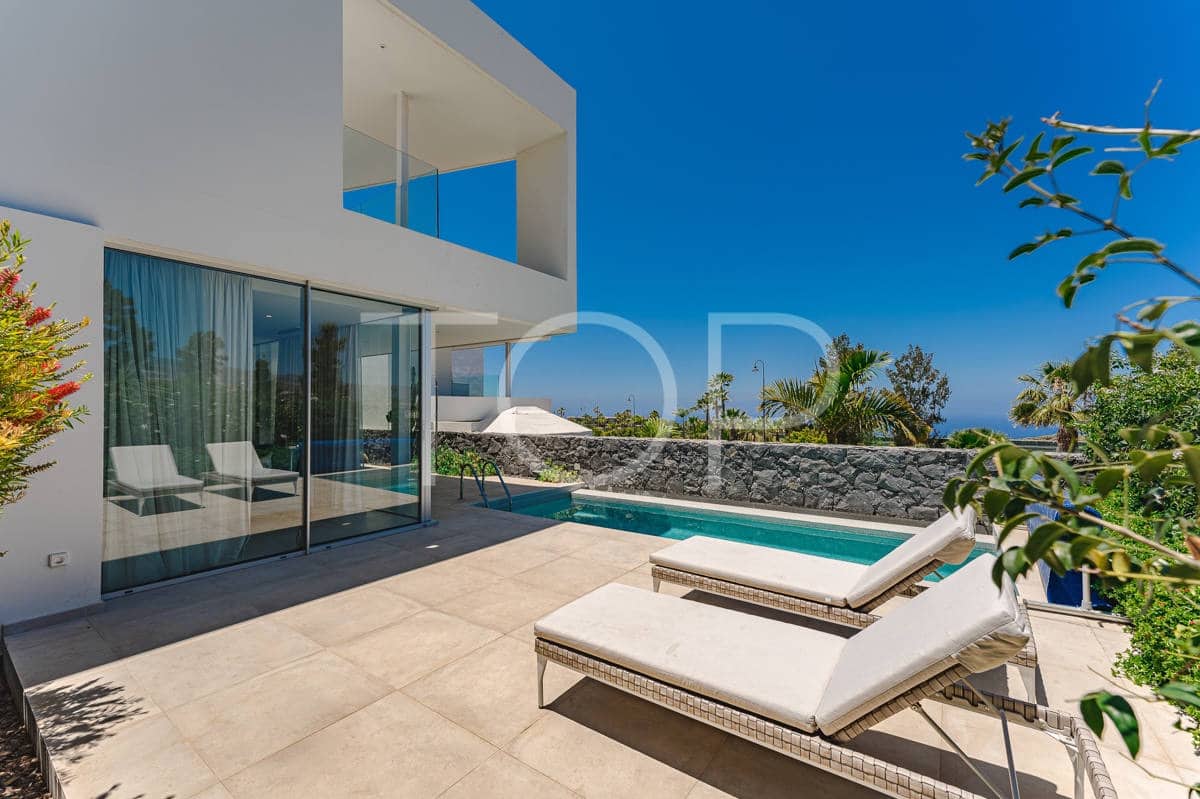 3 soveværelse Villa til salg i Guia de Isora med swimmingpool garage - € 1.699.000 (Ref: 8255228)