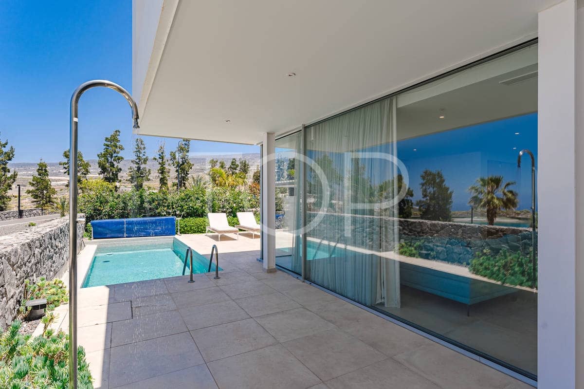 3 soveværelse Villa til salg i Guia de Isora med swimmingpool garage - € 1.699.000 (Ref: 8255228)