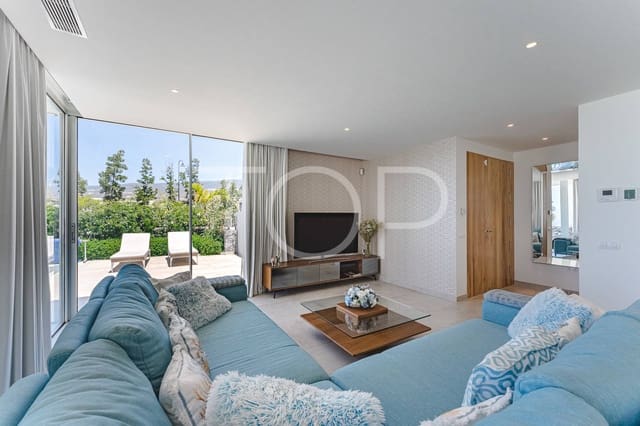 3 soveværelse Villa til salg i Guía de Isora med swimmingpool garage - € 1.699.000 (Ref: 8255228)