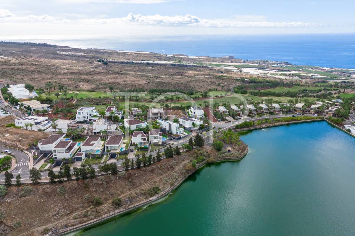 3 soveværelse Villa til salg i Guia de Isora med swimmingpool garage - € 1.699.000 (Ref: 8255228)