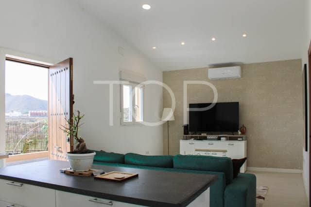 2 slaapkamer Finca/Landhuis te koop in San Miguel de Abona met garage - € 499.000 (Ref: 8260910)