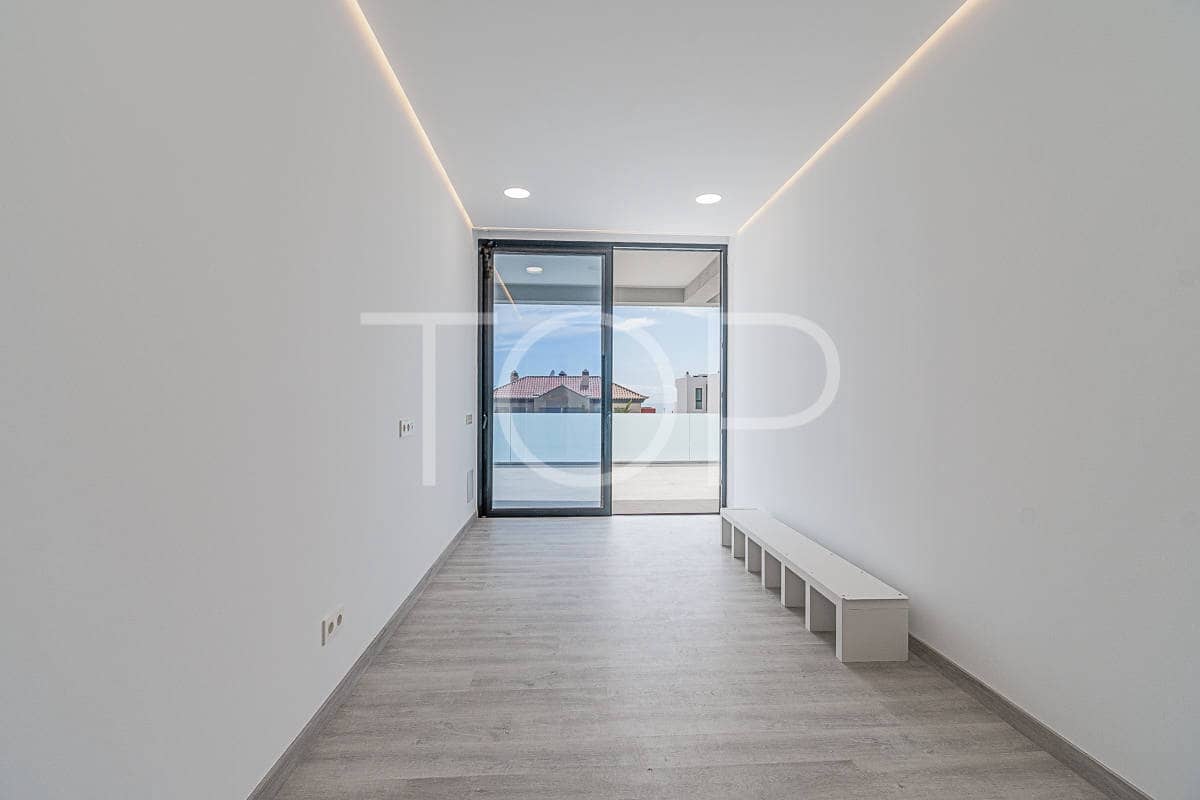 4 soverom Villa til salgs i Adeje med svømmebasseng garasje - € 1 990 000 (Ref: 8304857)