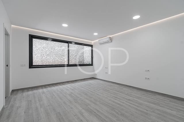 4 slaapkamer Villa te koop in Playa del Duque, Adeje met zwembad garage - € 1.990.000 (Ref: 8304857)