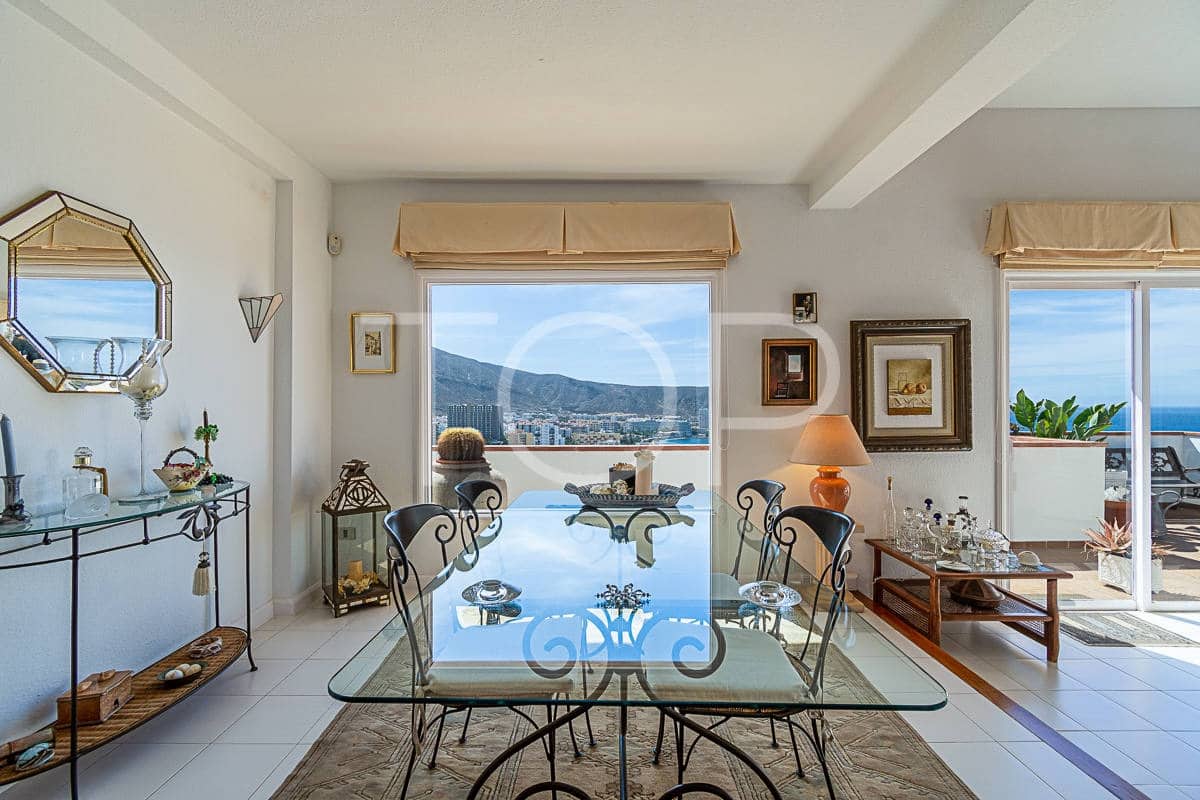 4 soveværelse Penthouse til salg i Los Cristianos med swimmingpool garage - € 1.100.000 (Ref: 8376614)