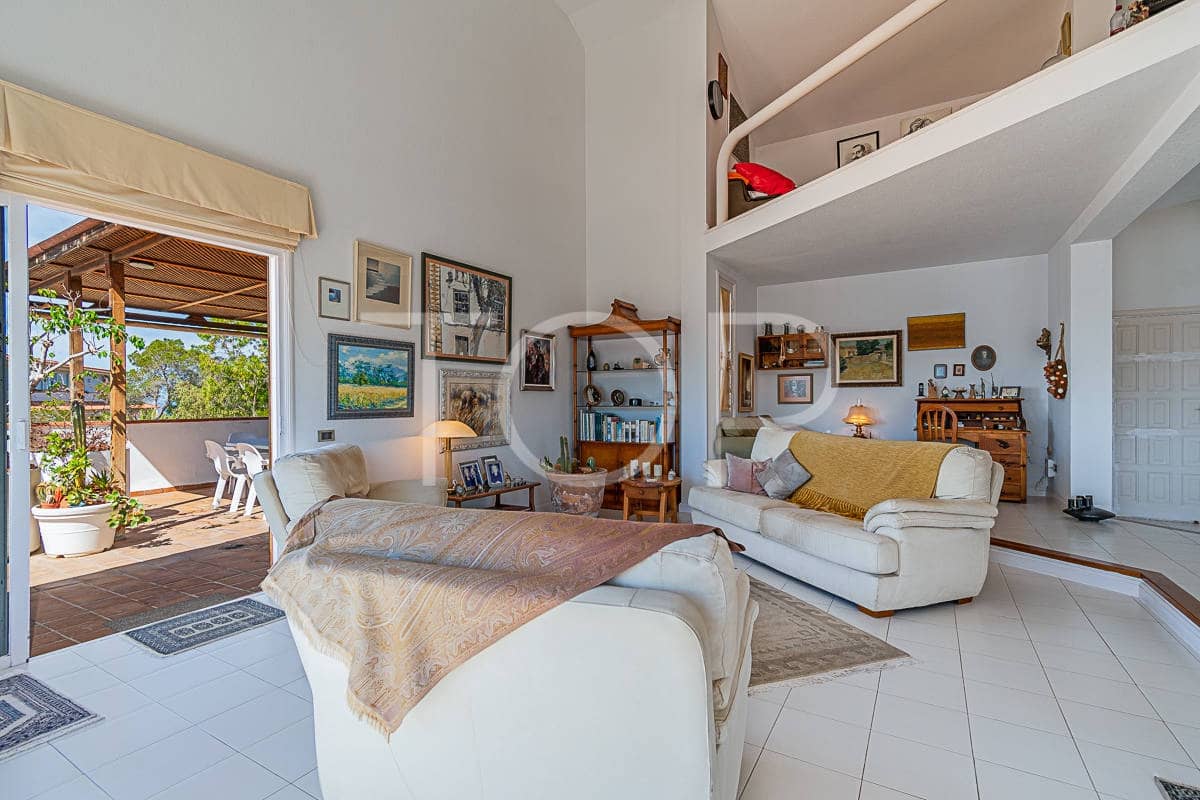 4 soveværelse Penthouse til salg i Los Cristianos med swimmingpool garage - € 1.100.000 (Ref: 8376614)