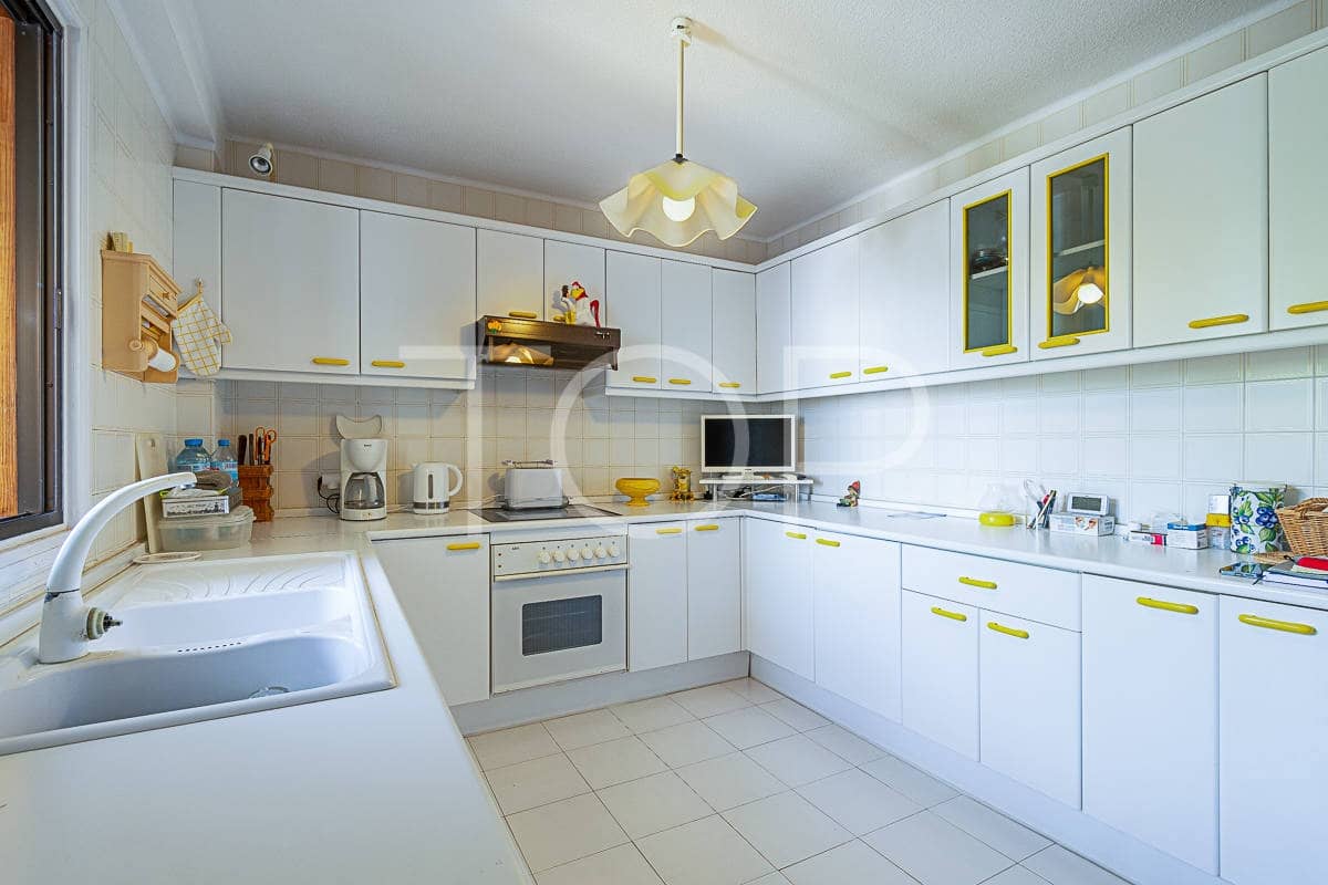 4 soveværelse Penthouse til salg i Los Cristianos med swimmingpool garage - € 1.100.000 (Ref: 8376614)