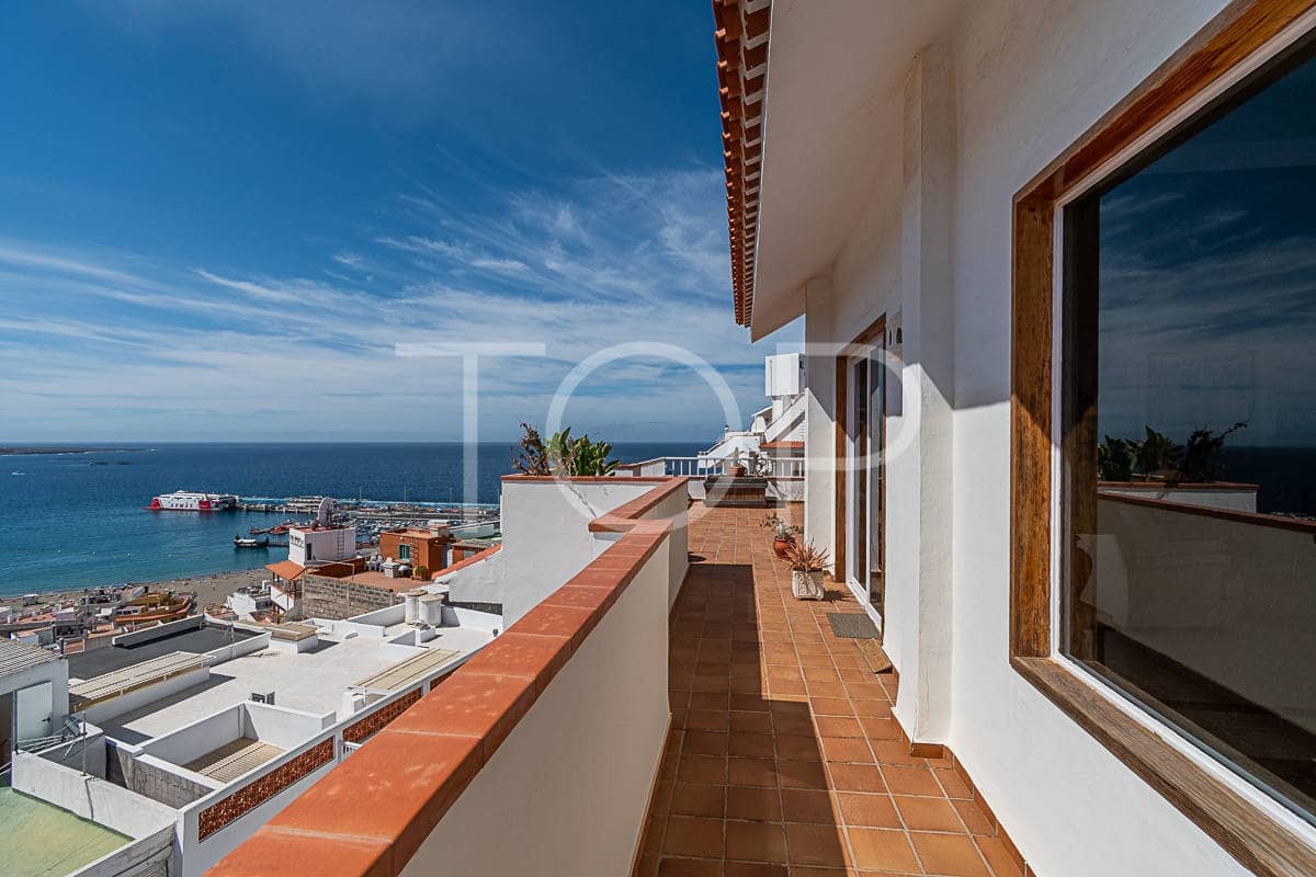 4 soveværelse Penthouse til salg i Los Cristianos med swimmingpool garage - € 1.100.000 (Ref: 8376614)
